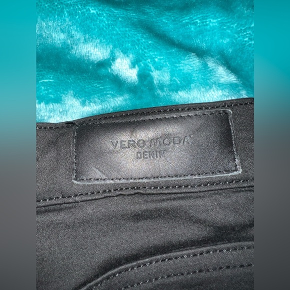 VERO MODA - VMLUX NW Super Slim Jeans - EU Size 30 - Picture 6 of 11